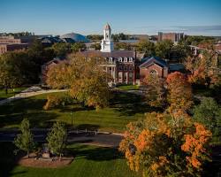 University of Connecticut (UConn) kampüsü